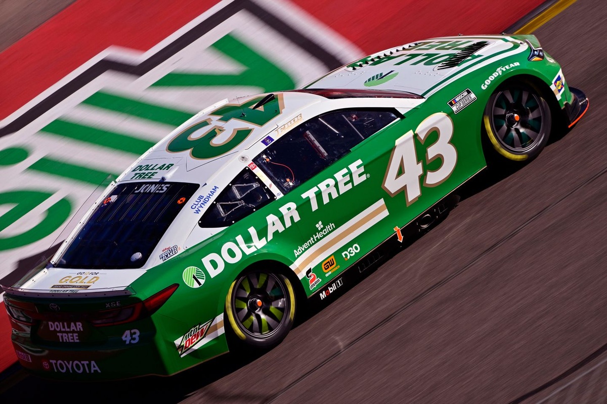 legacy-motor-club-sues-rick-ware-racing-over-charter-dispute