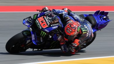 fabio-quartararo-injures-shoulder-in-practice-crash-at-motogp's-italian-gp