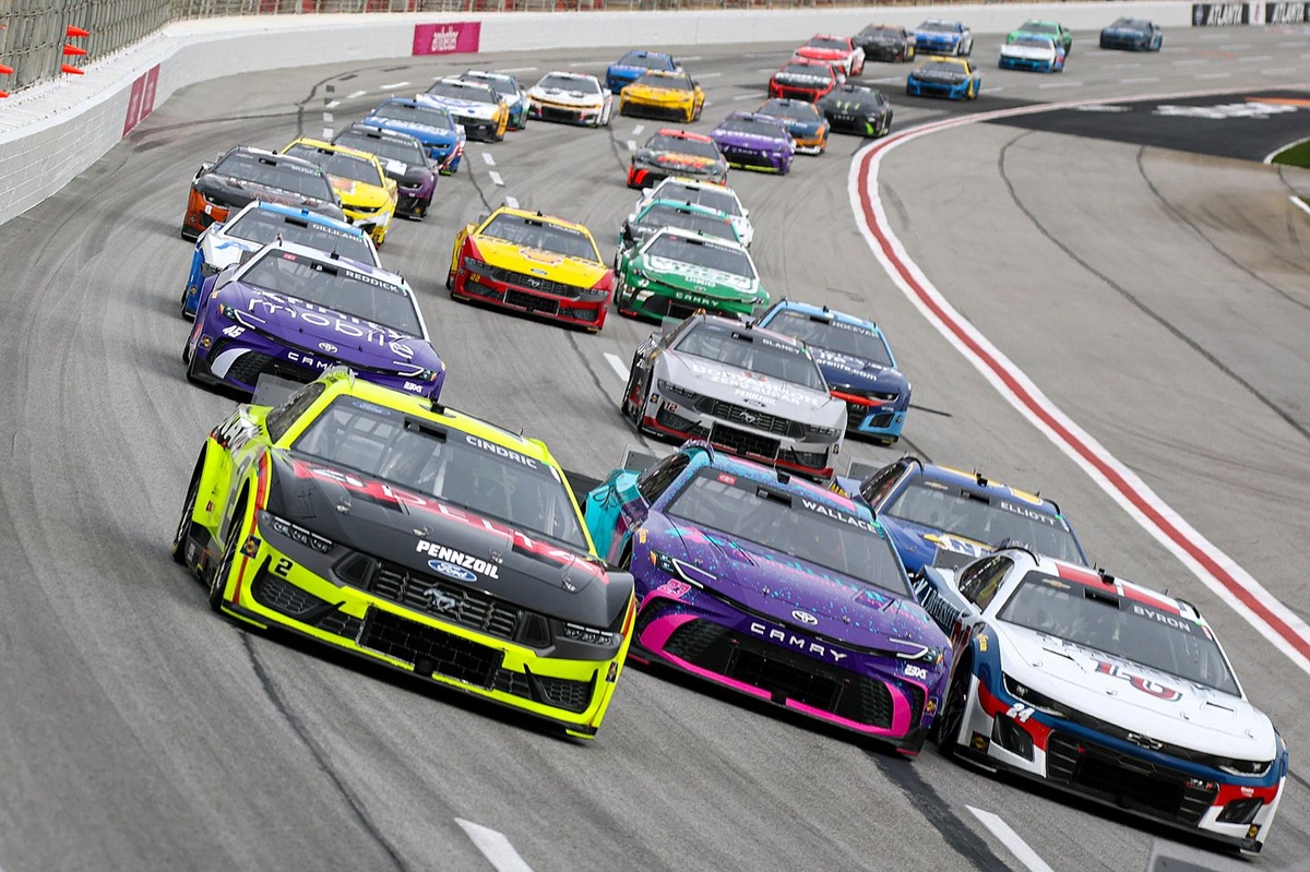 nascar-cup-entry-list-features-full-field-of-40-cars-for-atlanta-race