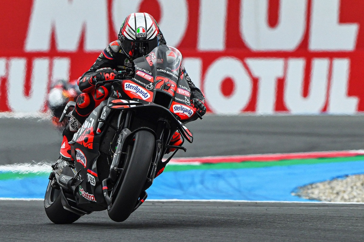 marco-bezzecchi-eyes-step-at-dutch-gp-as-lorenzo-savadori-flies-with-new-aprilia-parts