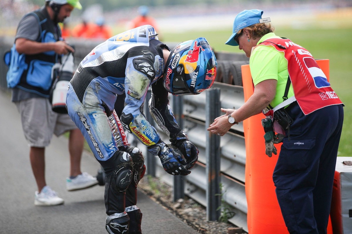 alex-marquez-out-of-surgery-after-dutch-gp-crash,-luca-marini-set-for-motogp-return