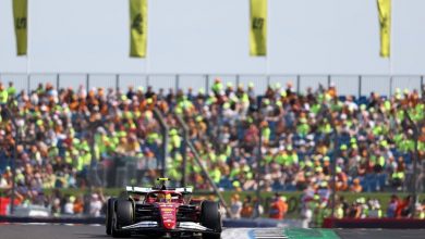lewis-hamilton:-ferrari-can-dream-of-a-strong-british-gp-weekend