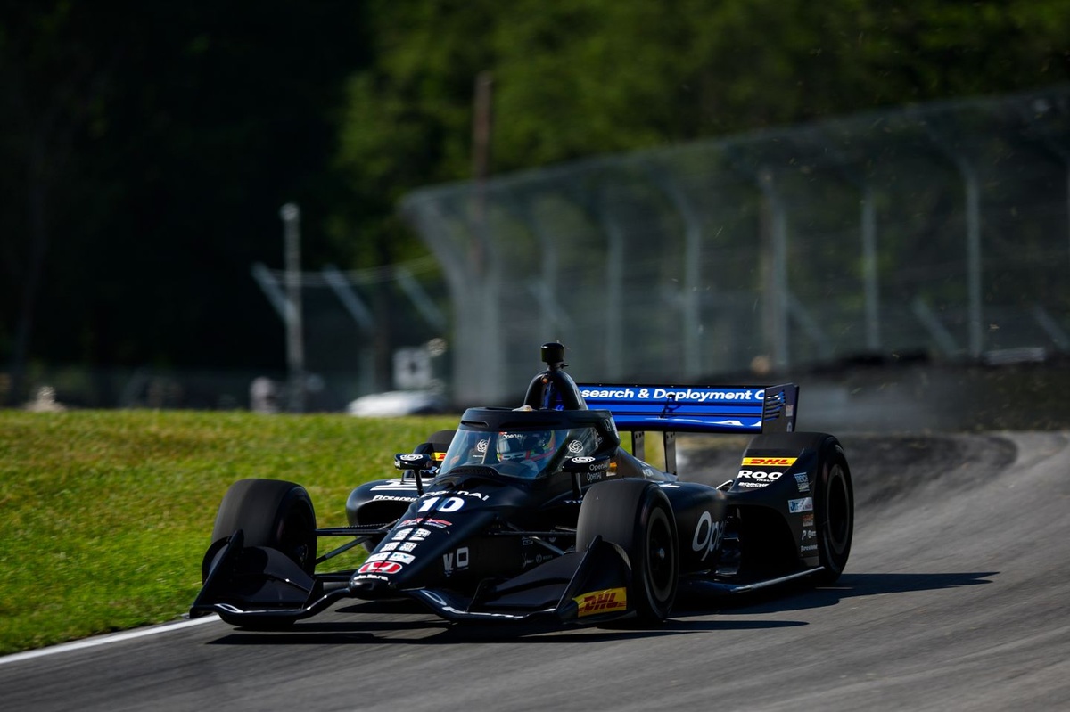 alex-palou-adds-a-mid-ohio-pole-position-to-his-dominant-indycar-season