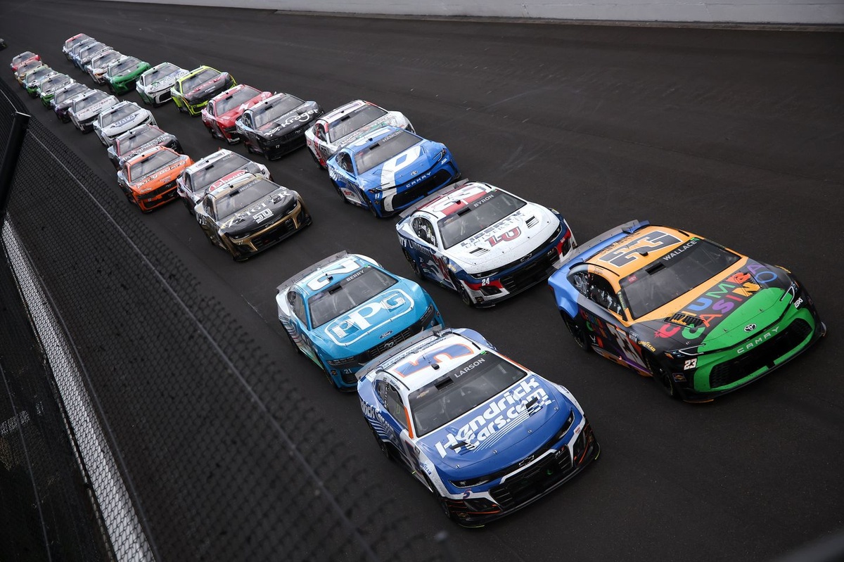 kyle-larson:-"i-would-love-to-be-kissing-the-bricks”-again