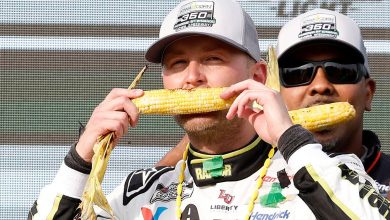 winners-and-losers-from-a-confusing-and-chaotic-nascar-cup-race-at-iowa