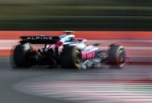 franco-colapinto-crashes-alpine-f1-car-in-pirelli-test