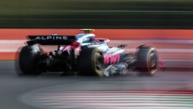 franco-colapinto-crashes-alpine-f1-car-in-pirelli-test