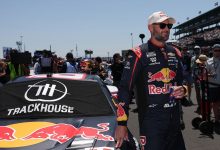 shane-van-gisbergen-signs-multi-year-contract-extension-with-trackhouse