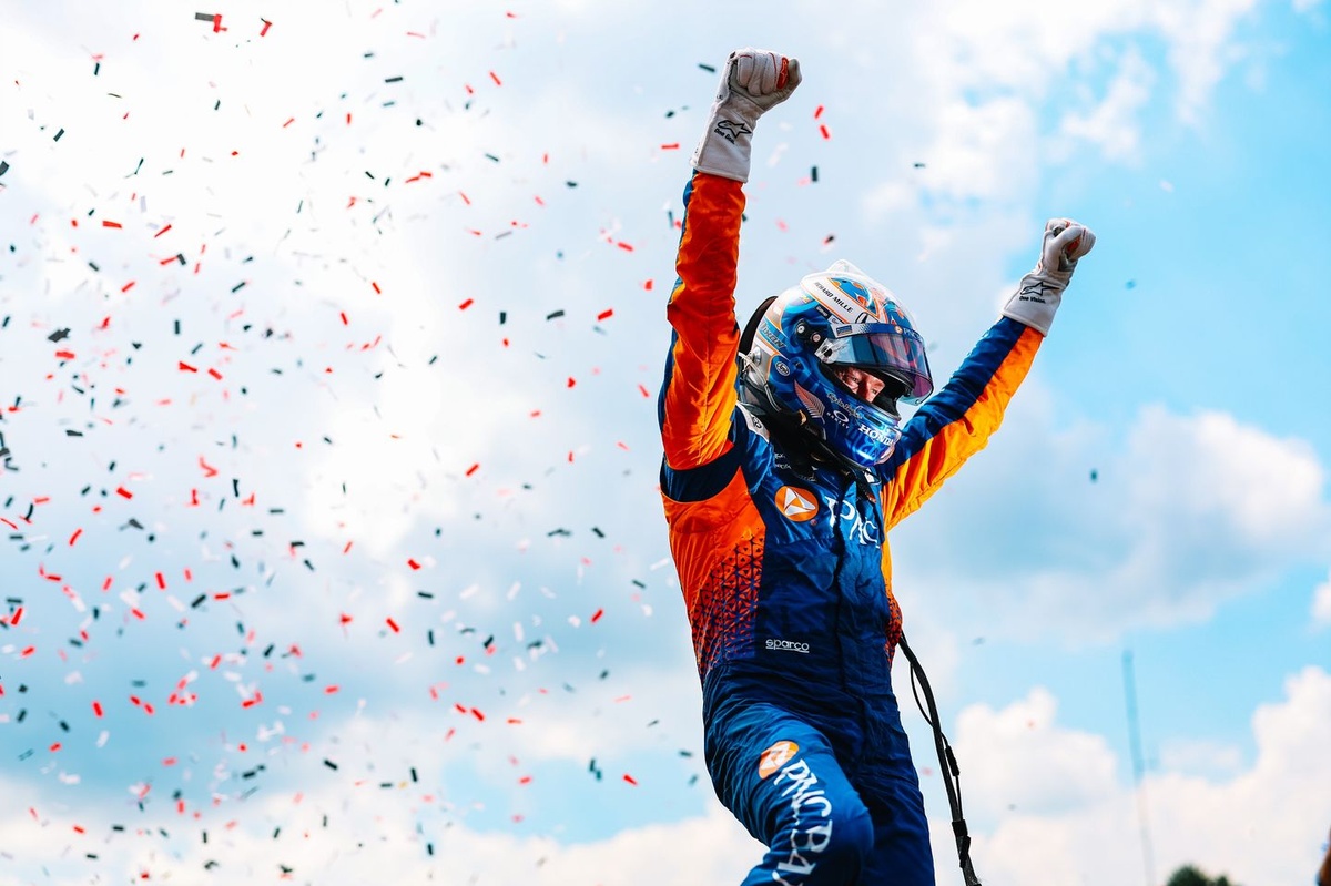 scott-dixon-snatches-late-race-win-from-palou-at-mid-ohio