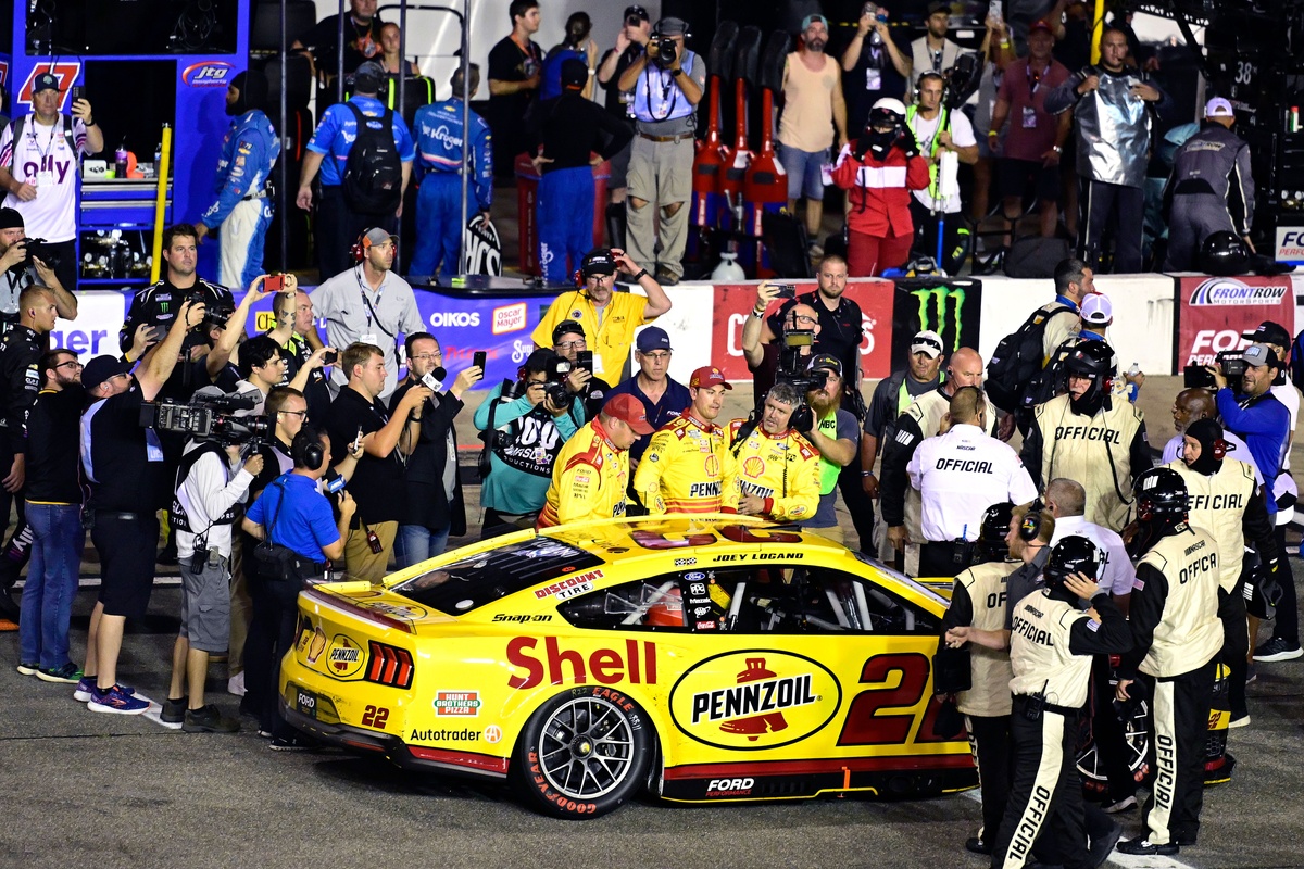 one-year-later:-remembering-nascar's-most-infamous-richmond-finish
