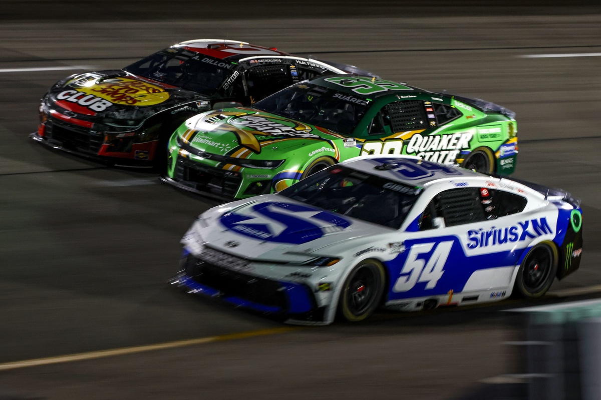 winners-and-losers-from-an-action-packed-nascar-cup-race-at-richmond