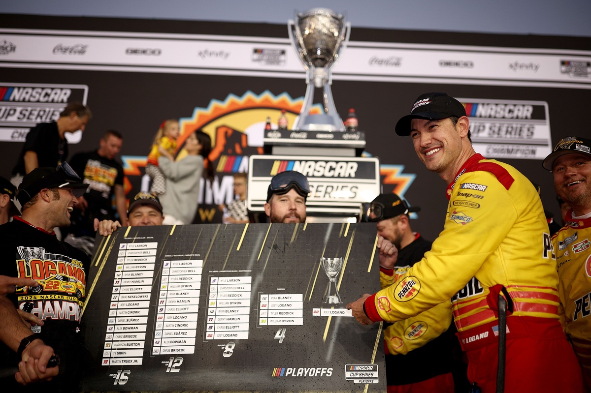 how-the-nascar-cup-playoffs-work:-a-simplified-guide