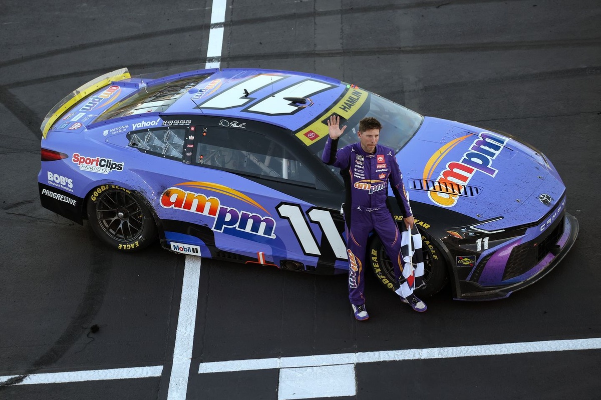 winners-and-losers-from-an-unpredictable-nascar-cup-race-at-las-vegas
