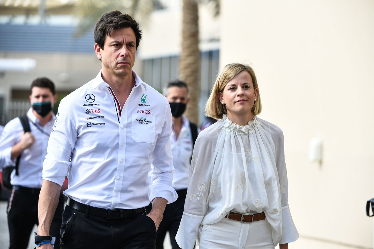 toto-wolff-revisits-2021-abu-dhabi-gp-with-pointed-"lunatic"-remark