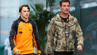 mark-webber-compares-oscar-piastri’s-f1-title-bid-to-lewis-hamilton-after-tough-run