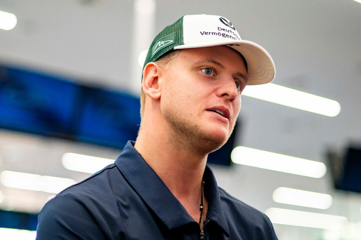 mick-schumacher-open-minded-about-future-despite-single-seater-affinity