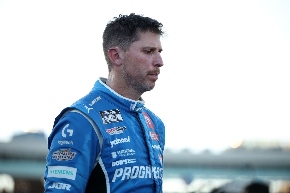 denny-hamlin-confirms-2026-status,-addresses-championship-loss
